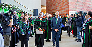 UA 50 anos Presidente Marcelo.jpg