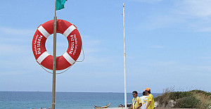 Praia Areão nadador salvador vigilância_web.jpg