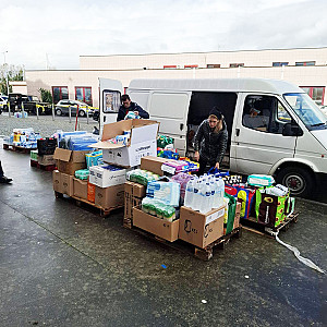 Ajuda Leiria solidariedade escolas  vagos APEEV.jpg